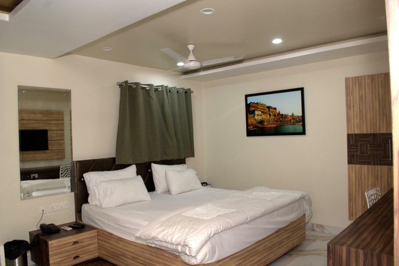 Hotel Tamilnadu Kashi พาราณสี ภายนอก รูปภาพ