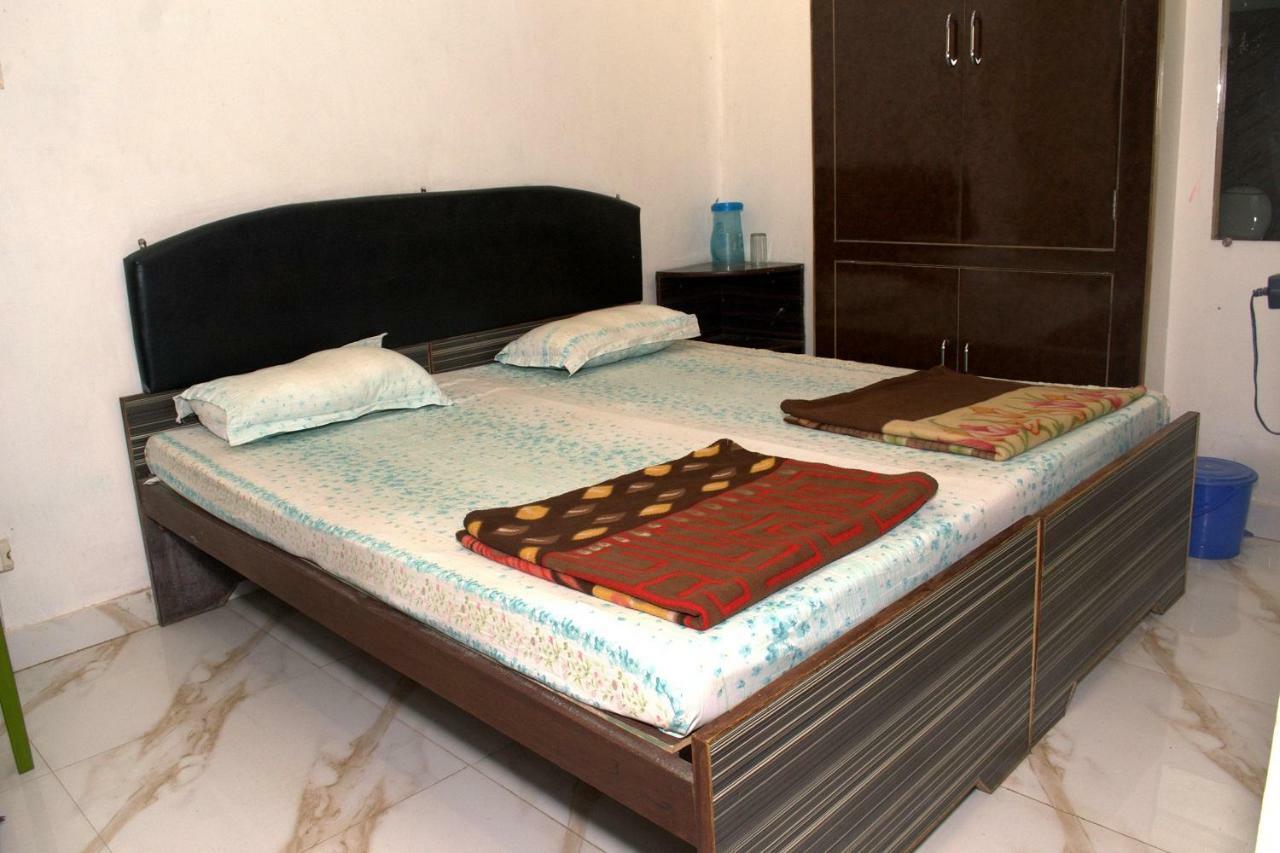 Hotel Tamilnadu Kashi พาราณสี ภายนอก รูปภาพ