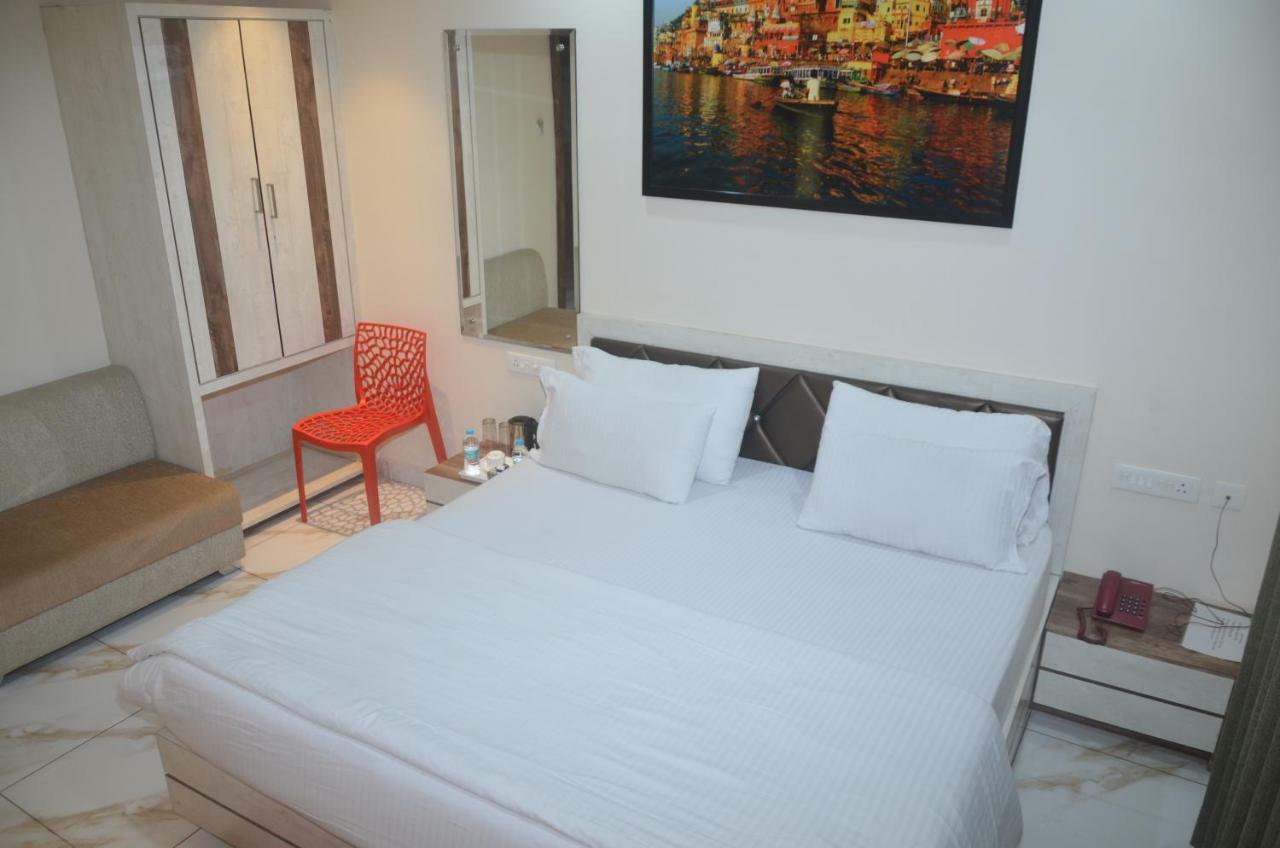 Hotel Tamilnadu Kashi พาราณสี ภายนอก รูปภาพ