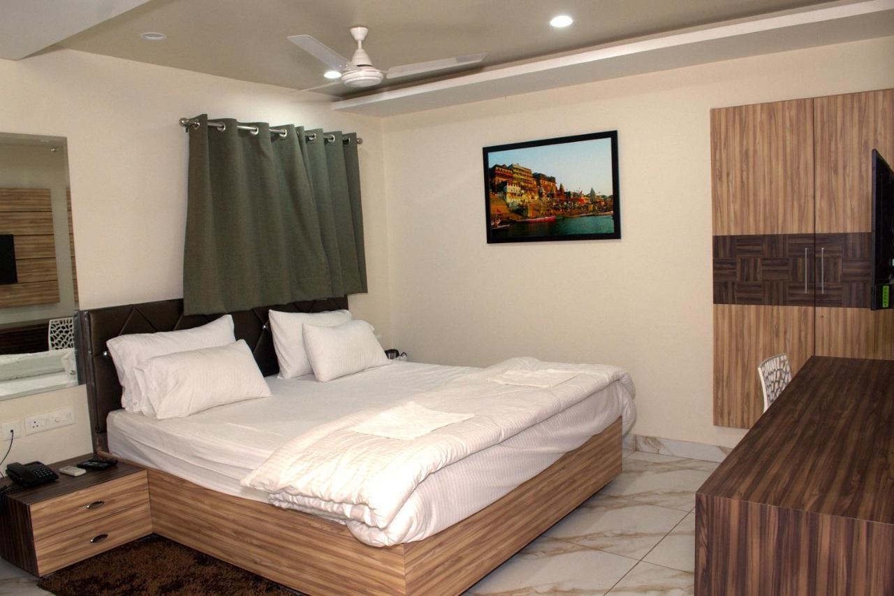 Hotel Tamilnadu Kashi พาราณสี ภายนอก รูปภาพ